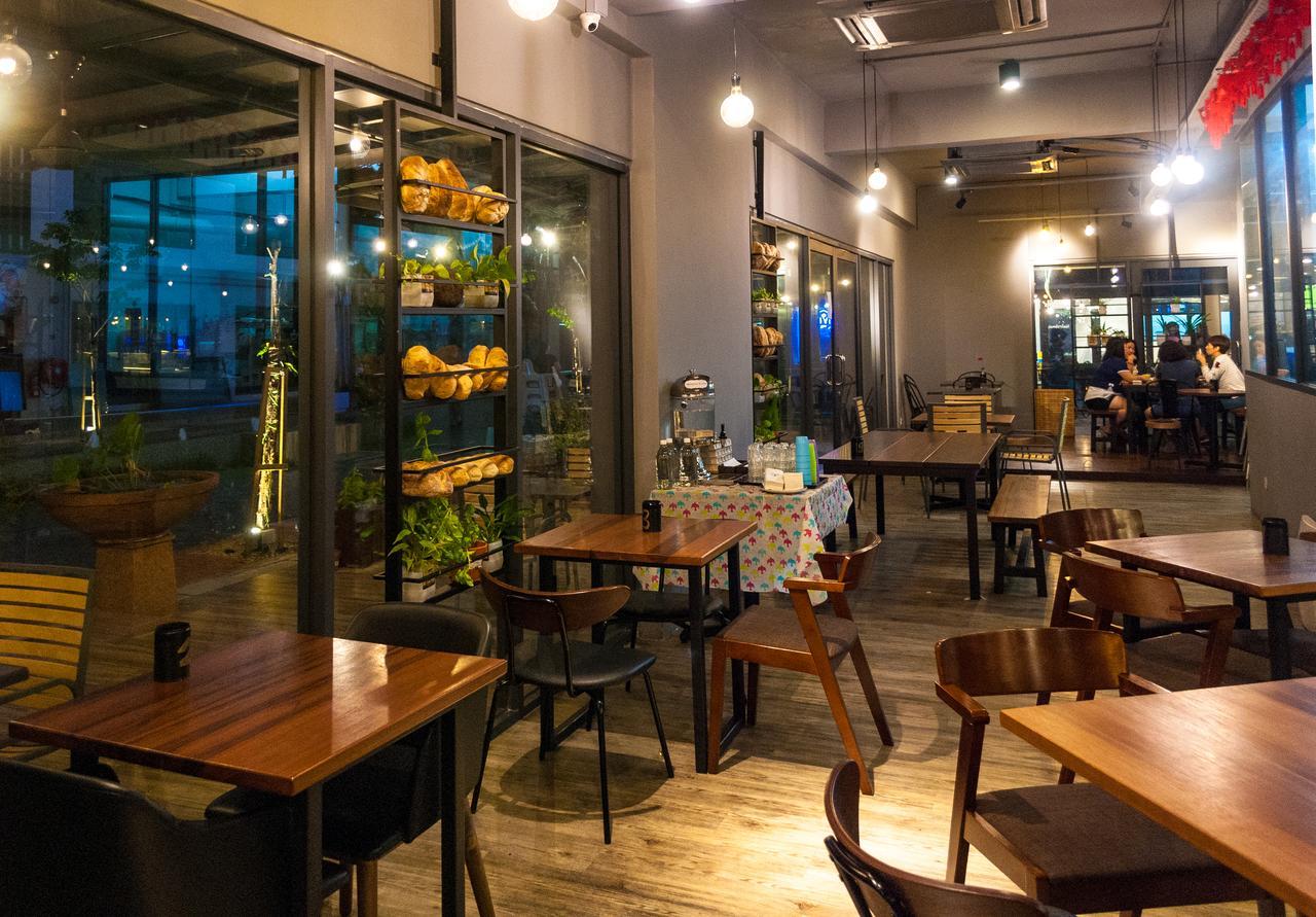 Lazy Traveler'S Suite By D Imperio Homestay Georgetown Luaran gambar